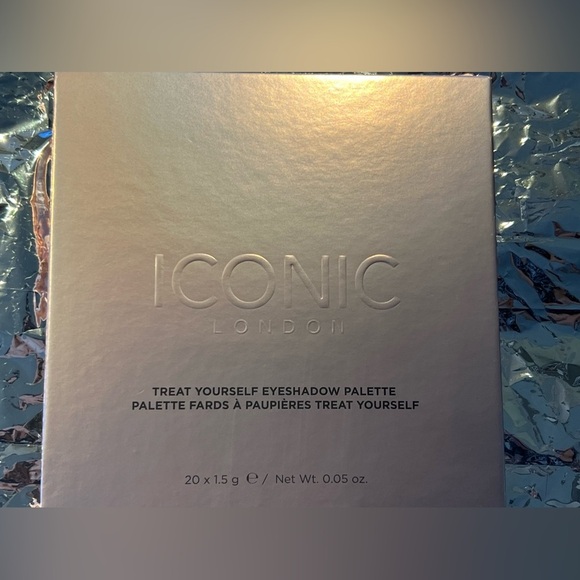 Iconic London Eyeshadow Palette - Picture 2 of 4